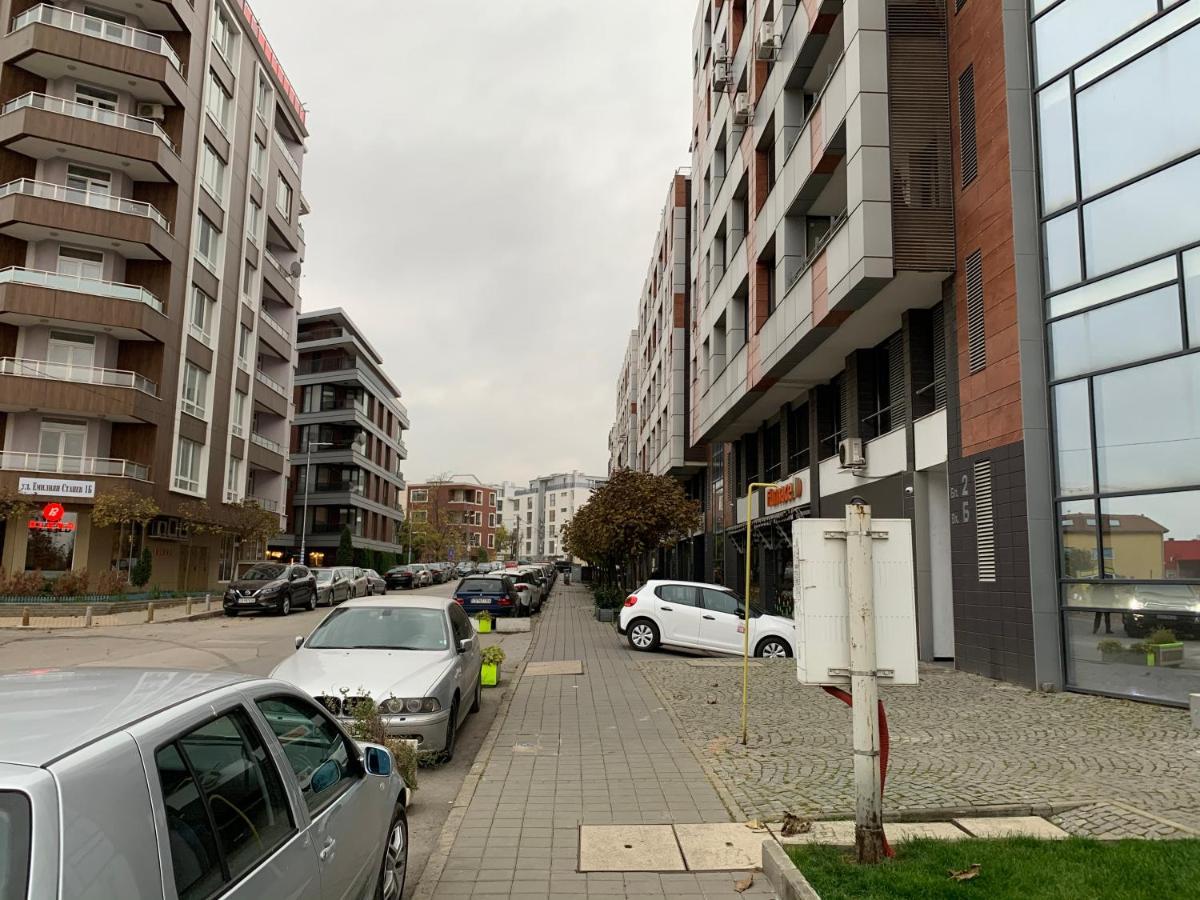 Sliver City Next To Paradise Mall And Metro Sofia Exterior foto